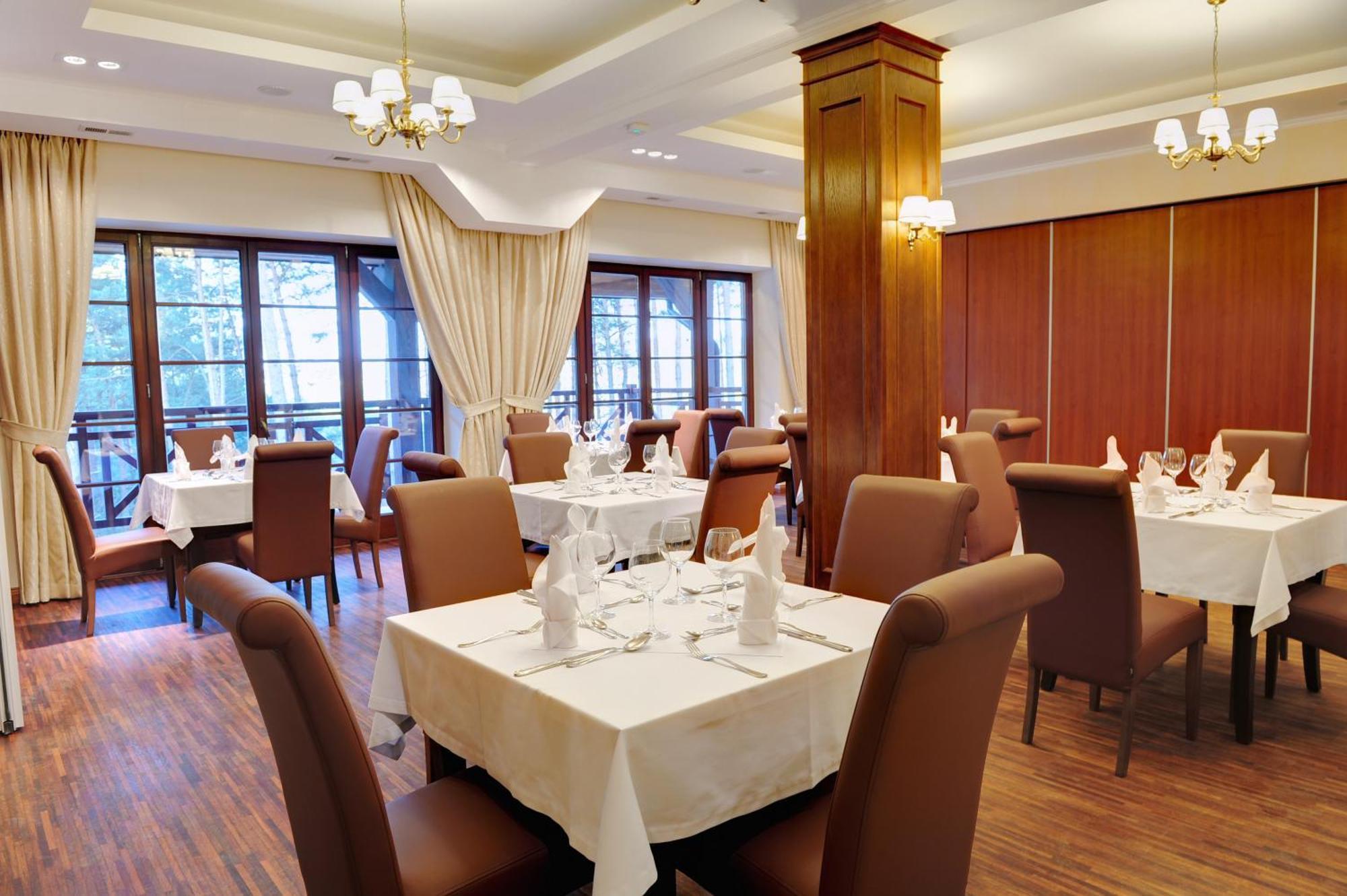 Hotel Kazimierski Zdroj Janowiec Bagian luar foto